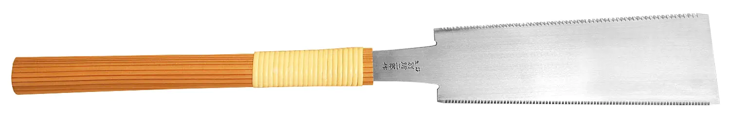 HISHIKA Ryoba mit Zedernholzgriff