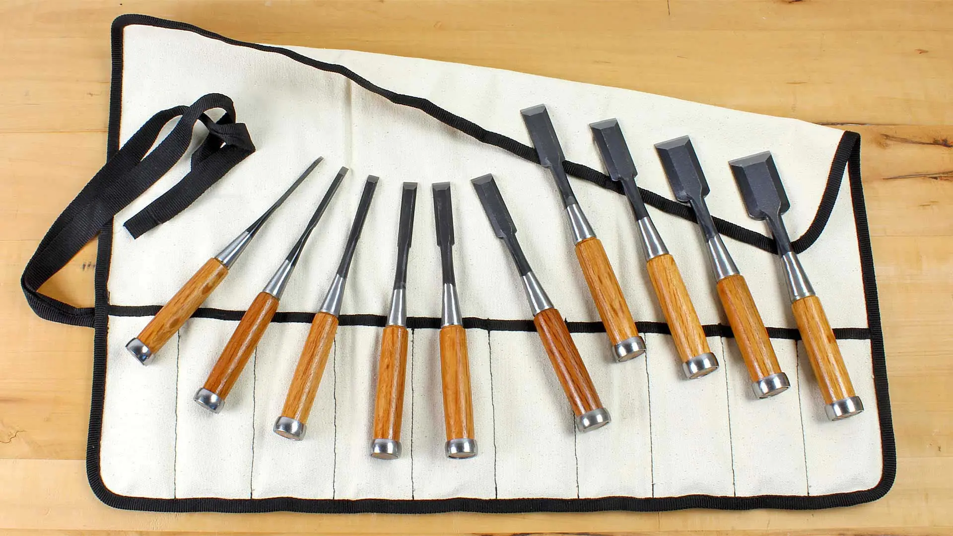Satz mit 10 HIKOZA Stemmeisen in Segeltuchtasche