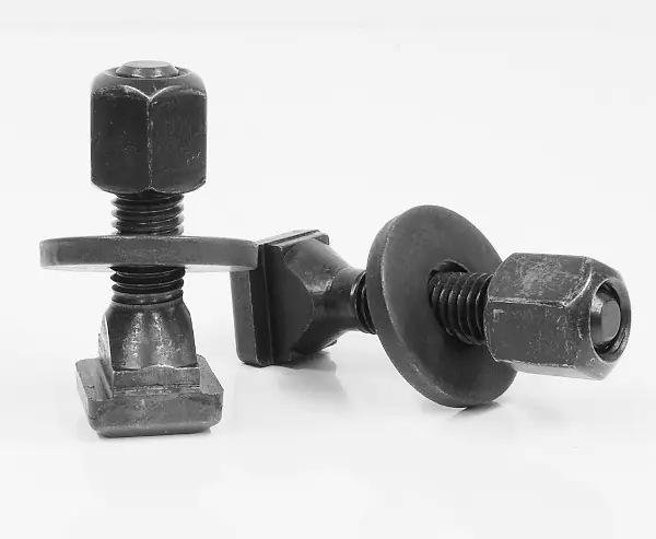 Schraube für T-Nut mit Sechskantmutter und Scheibe mit Gewinde M12 für Nutbreite 14 mm