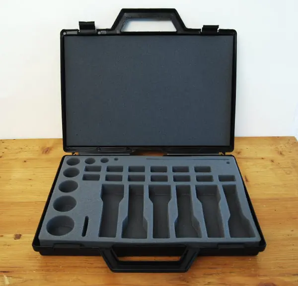 Kunststoffbox für Dübeleinsätze