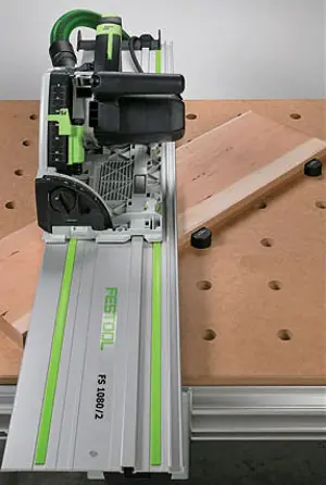 Paar niedrige Bankhaken klein (Surface Dogs) fuer 20mm Loecher VERITAS Paar niedrige Bankhaken klein (Surface Dogs) fuer 20mm Loecher VERITAS
