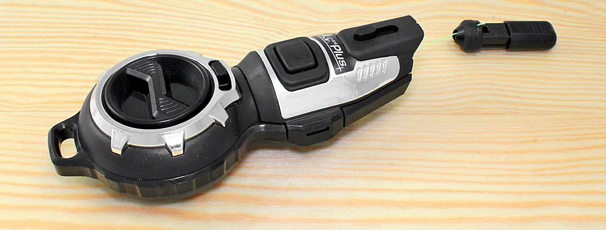 Junior Plus Fluessigtinte-Schlagschnurgehaeuse Schwarz Schnureinzug automatisch duenne Schnur SHINWA