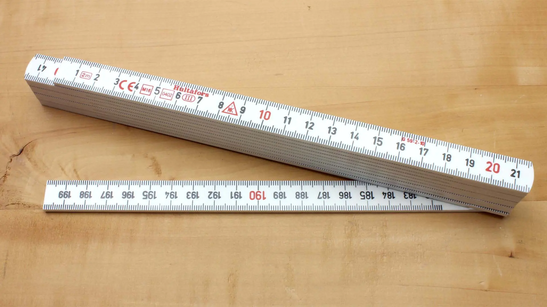 Gliedermaßstab 2 m lang
