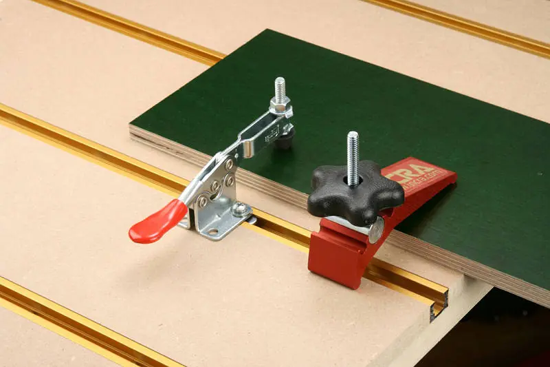 Werkstückniederhalter (INCRA Build-It Clamp) Werkstückniederhalter (INCRA Build-It Clamp)
