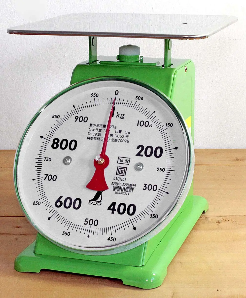 Waage mit Wiegebereich von 100 g bis 1kg