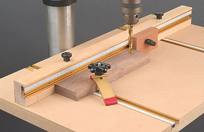 INCRA T-Nut Schiene doppelt mit metrischer Skala Gesamtlaenge 457 mm INCRA T-Nut Schiene doppelt mit metrischer Skala Gesamtlaenge 457 mm