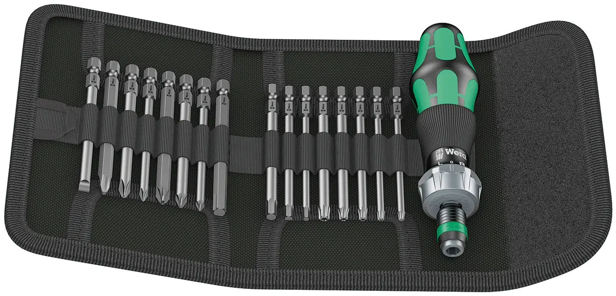 Kraftform Kompakt 60 RA Ratsche mit 16 Stück 89 mm langen Bits WERA