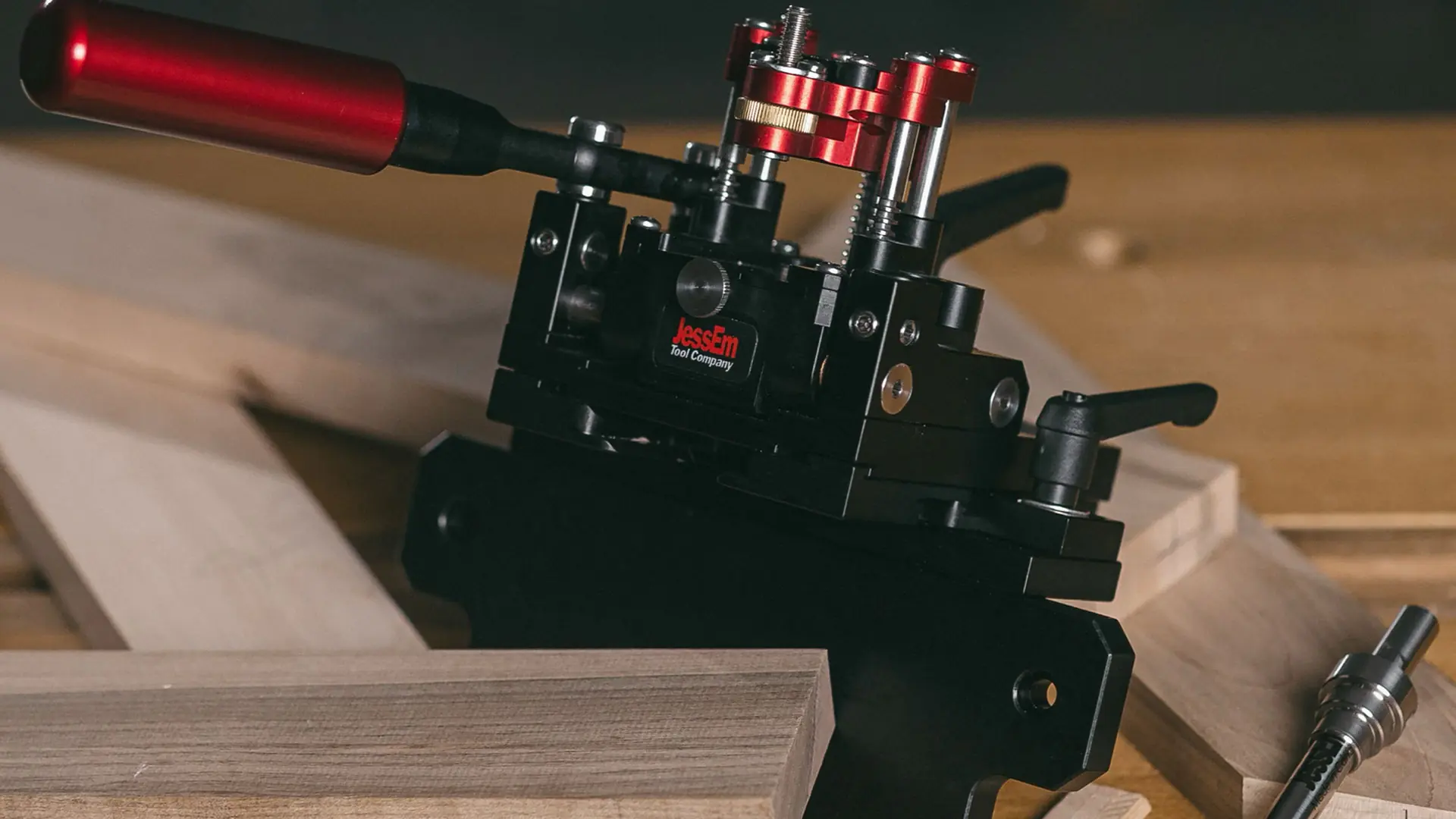 Pocket Mill Pro mit Workstation aus nordischer Birke JESSEM Pocket Mill Pro mit Workstation aus nordischer Birke JESSEM