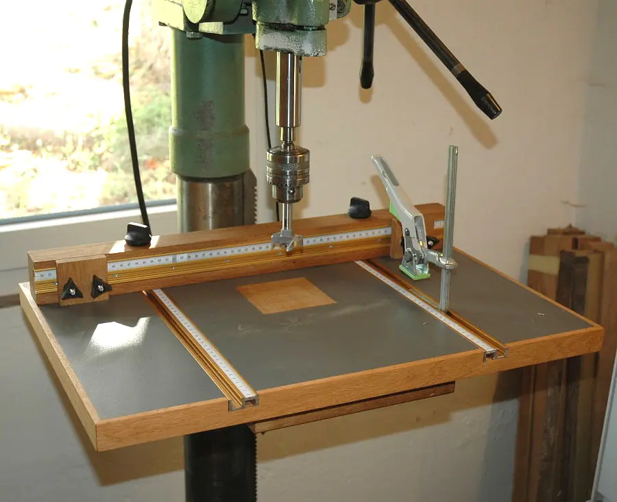 INCRA T-Nut Schiene doppelt mit metrischer Skala Gesamtlaenge 457 mm INCRA T-Nut Schiene doppelt mit metrischer Skala Gesamtlaenge 457 mm