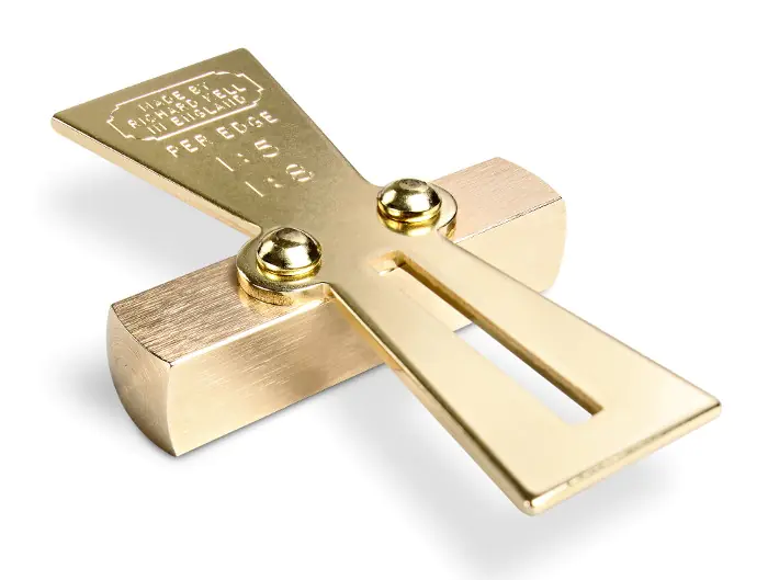 Zinkenschablone aus Messing Zinkenschablone aus Messing